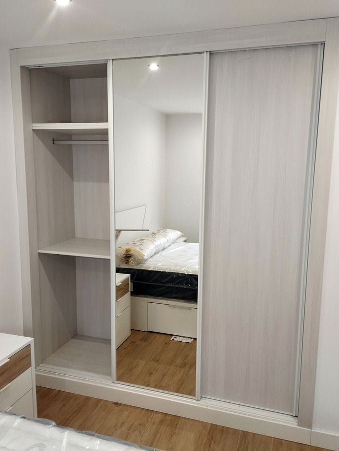 Armario de 3 cuerpos en melamina 