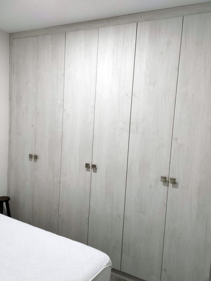 Armario de 3 cuerpos en melamina 