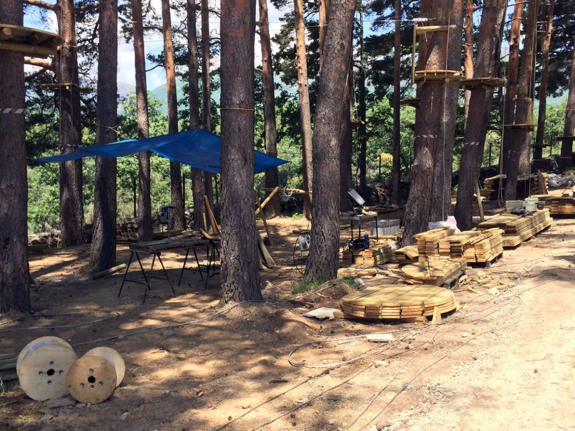 Madera autoclave lista para su instalación