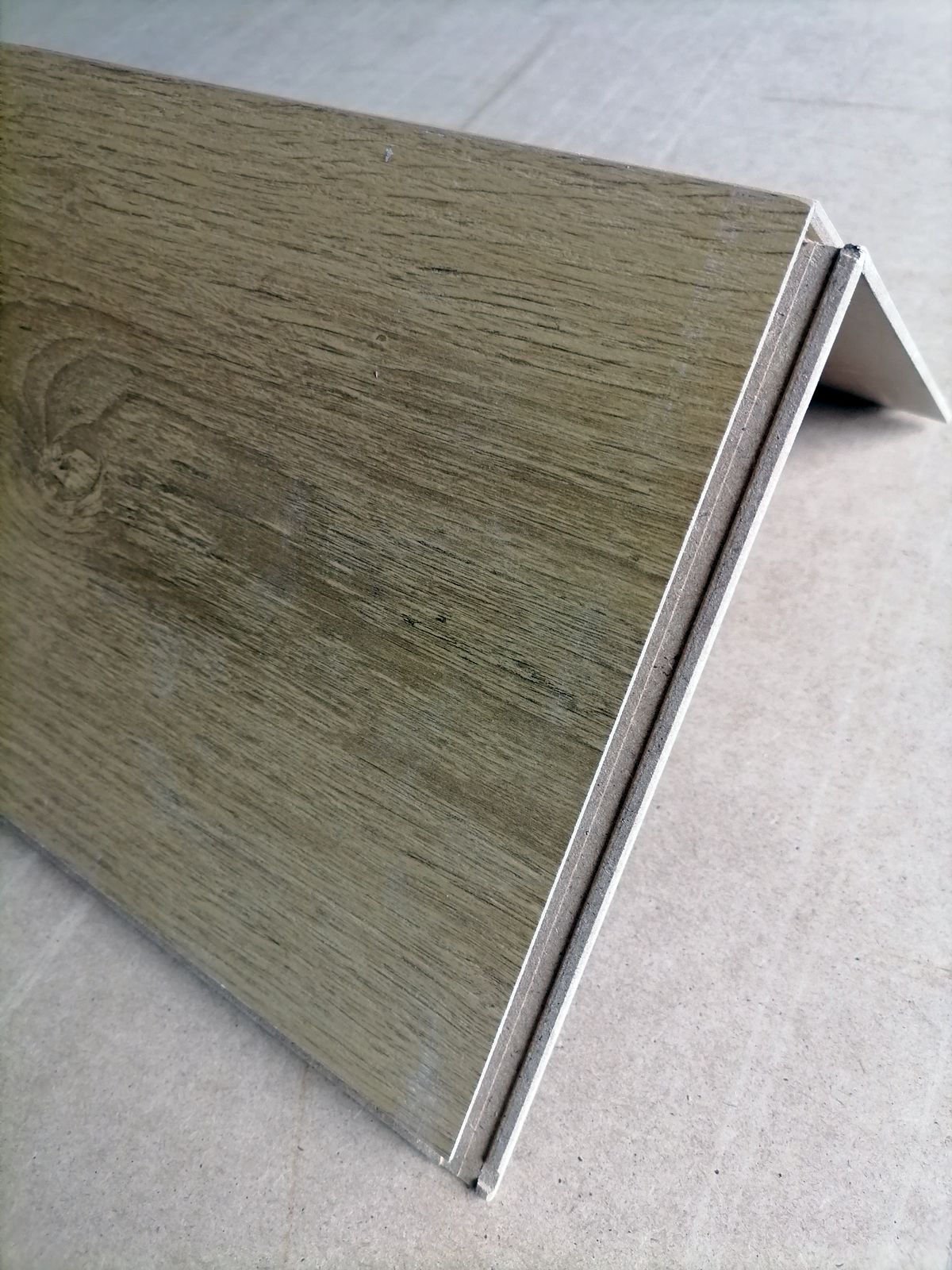 Ángulo para forrar escaleras