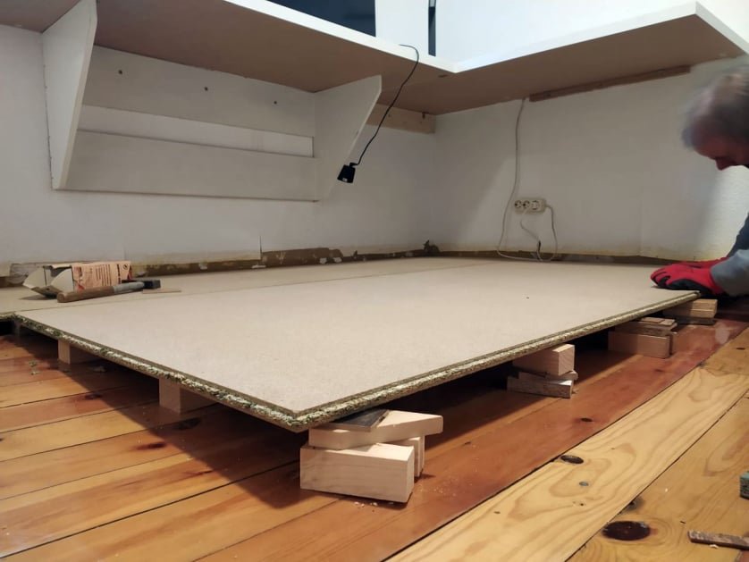 Nivelado con tableros de aglomerado