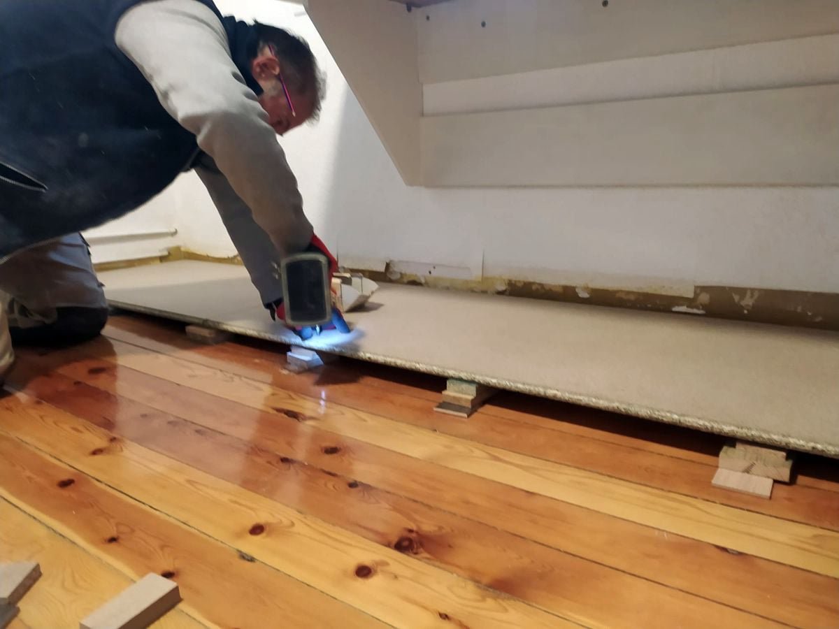 Atornillado de tableros al soporte